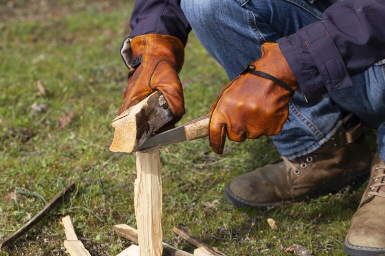 How to split wood without an axe