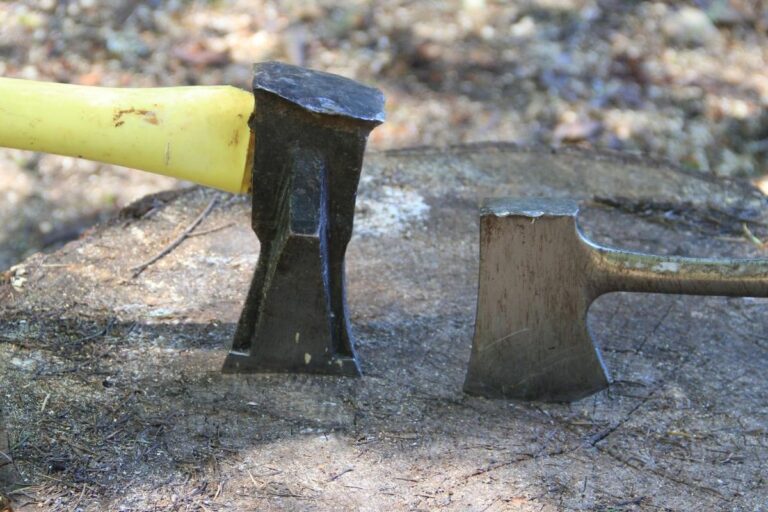 difference between axe and maul