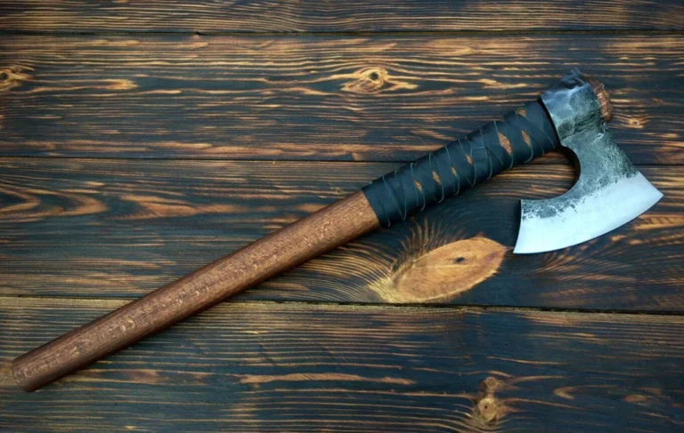 what is a bearded axe